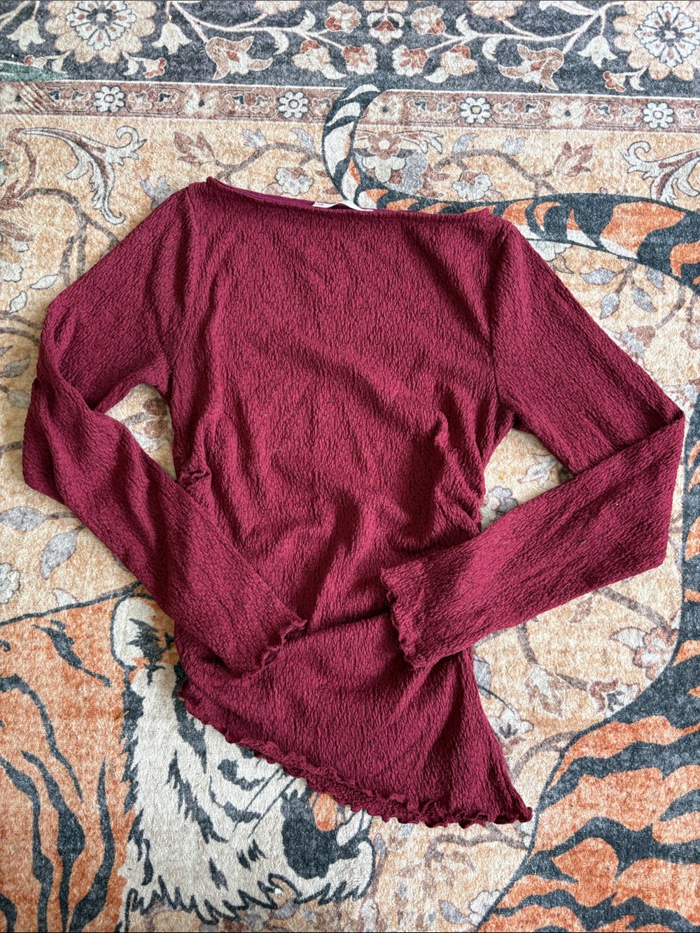 Garage Women's Crinkled Turtleneck Sweater in Burgundy